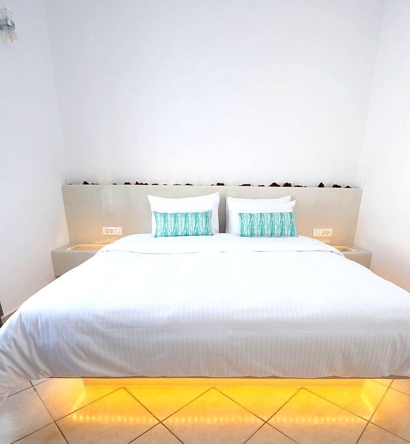 Anthemis Suites